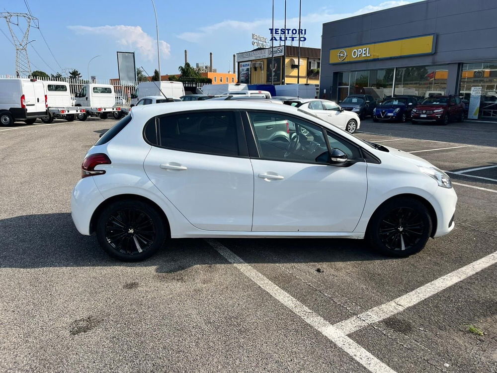 Peugeot 208 usata a Milano (5)