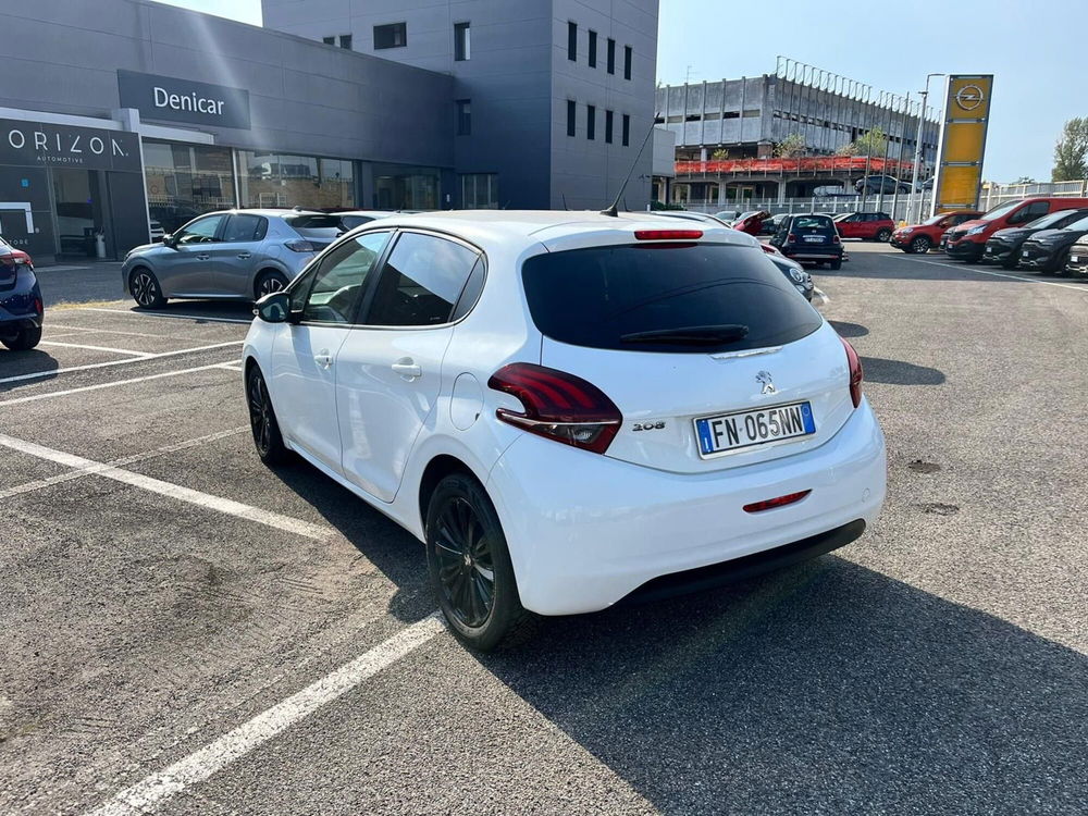 Peugeot 208 usata a Milano (6)