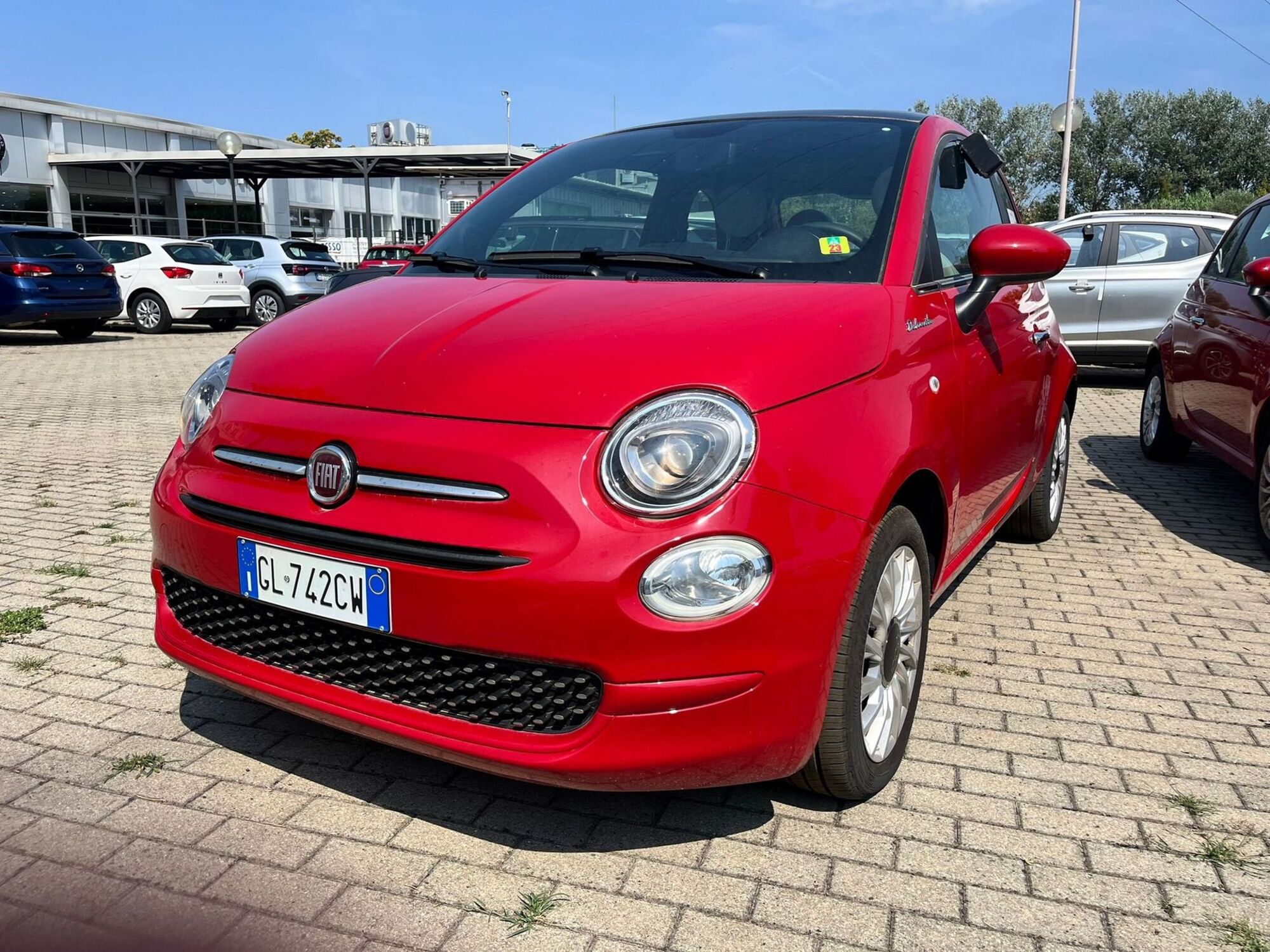 Fiat 500 1.0 Hybrid Dolcevita  del 2022 usata a Milano