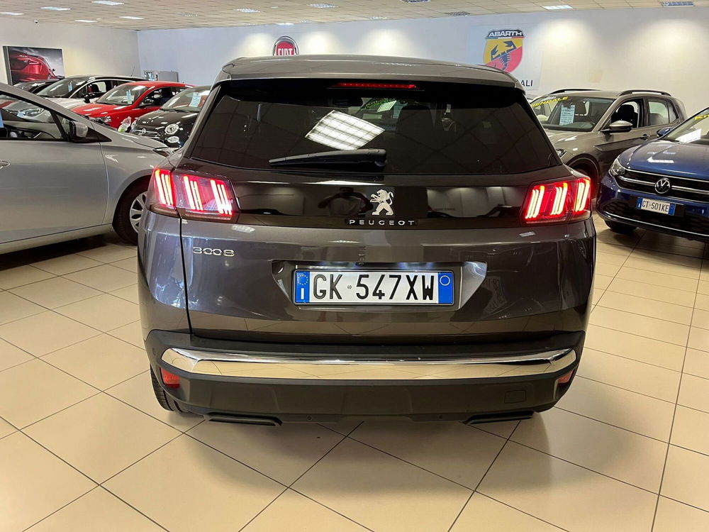 Peugeot 3008 usata a Milano (9)