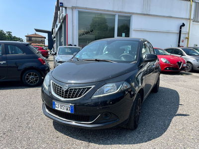 Lancia Ypsilon 1.0 FireFly 5 porte S&amp;S Hybrid Silver Plus del 2022 usata a Milano