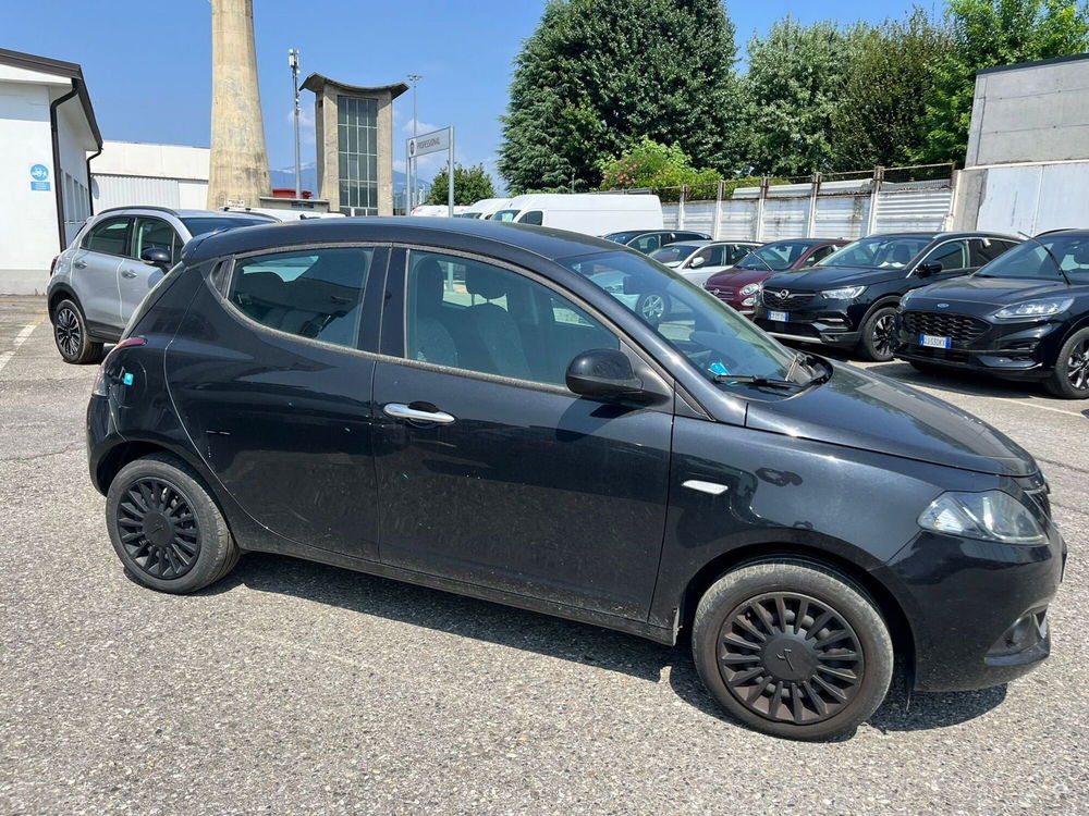 Lancia Ypsilon usata a Milano (4)