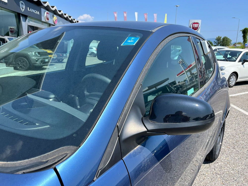 Lancia Ypsilon usata a Milano (10)