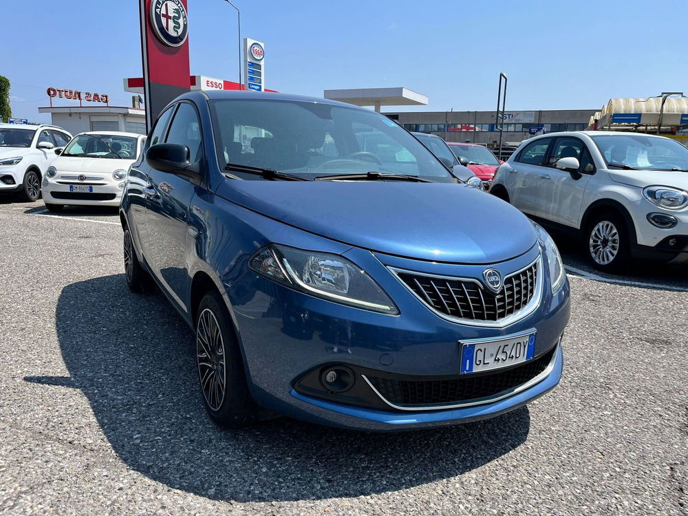 Lancia Ypsilon usata a Milano (3)