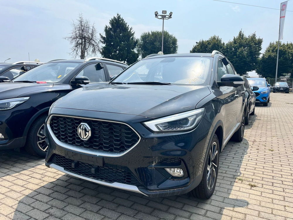 Mg ZS (2021-->) nuova a Milano