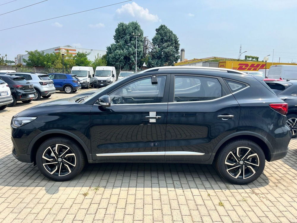 Mg ZS (2021-->) nuova a Milano (4)