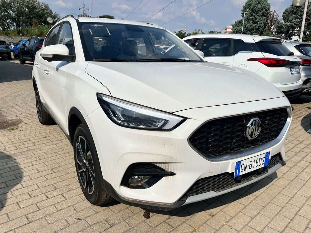 Mg ZS (2021-->) nuova a Milano (3)