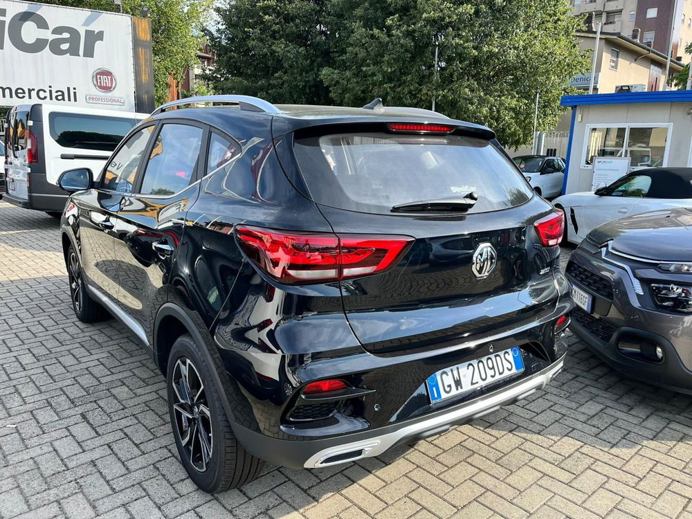 Mg ZS (2021-->) nuova a Milano (4)