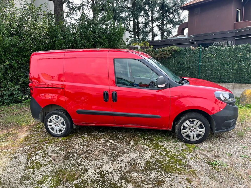 Fiat Doblò Furgone usata a Milano (4)