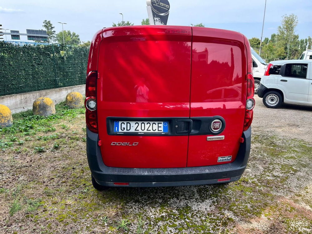 Fiat Doblò Furgone usata a Milano (9)