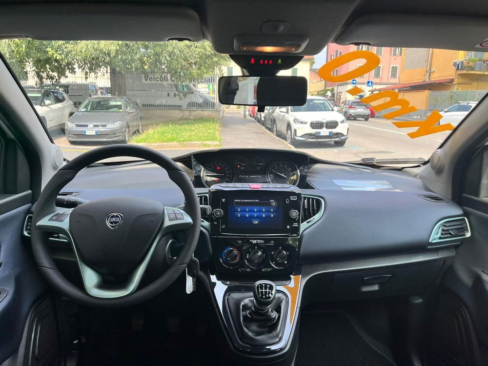 Lancia Ypsilon nuova a Milano (17)