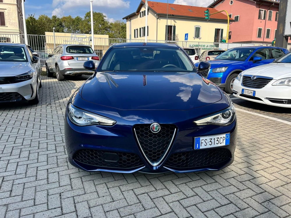 Alfa Romeo Giulia usata a Milano (2)