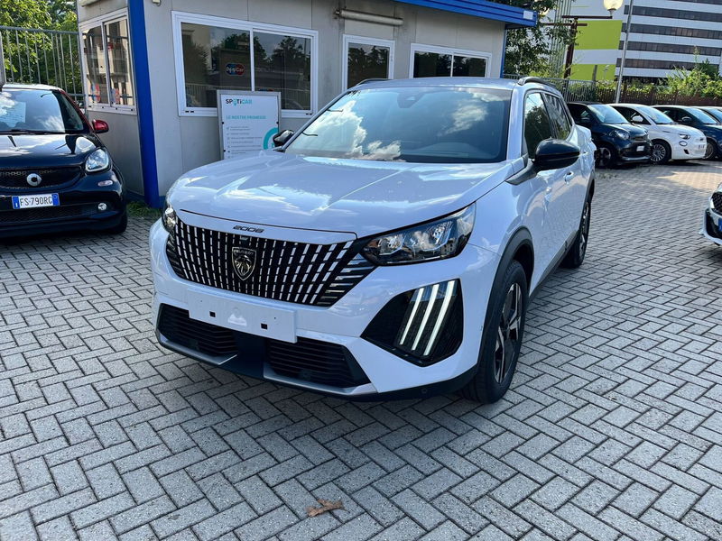 Peugeot 2008 1.2 puretech Allure s&amp;s 130cv eat8 nuova a Milano