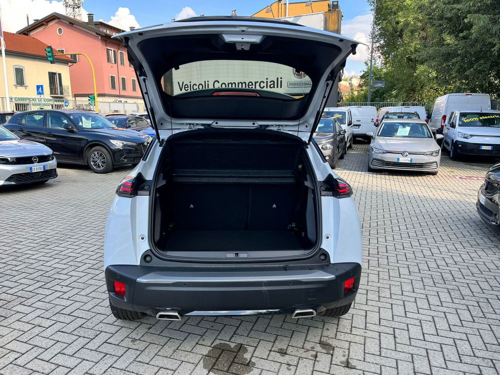 Peugeot 2008 nuova a Milano (9)