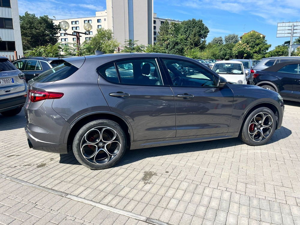 Alfa Romeo Stelvio usata a Milano (5)