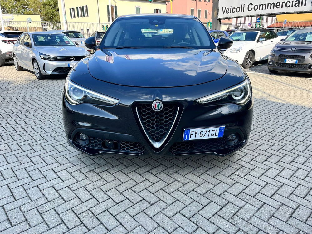 Alfa Romeo Stelvio usata a Milano (2)