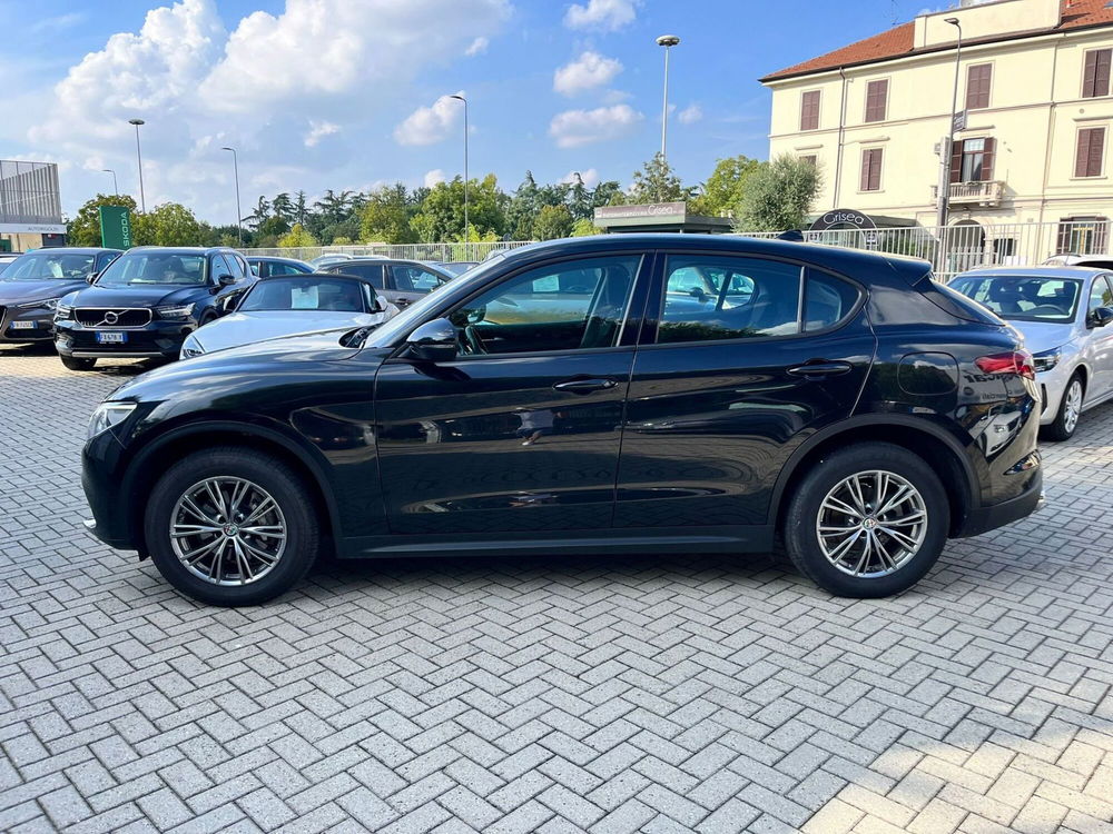 Alfa Romeo Stelvio usata a Milano (4)