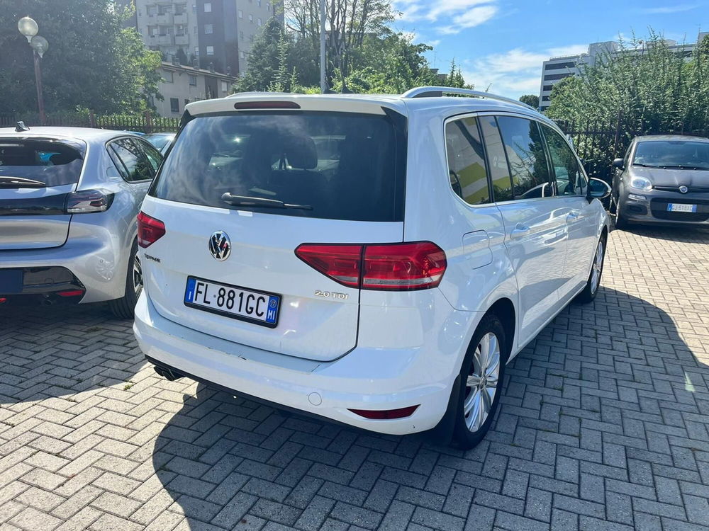 Volkswagen Touran usata a Milano (7)