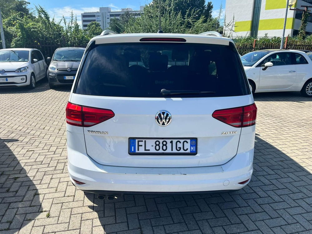 Volkswagen Touran usata a Milano (8)