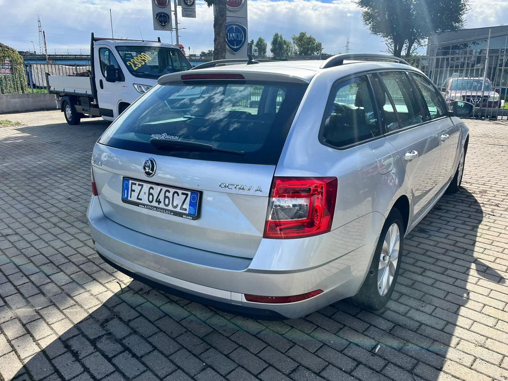 Skoda Octavia Station Wagon usata a Milano (8)