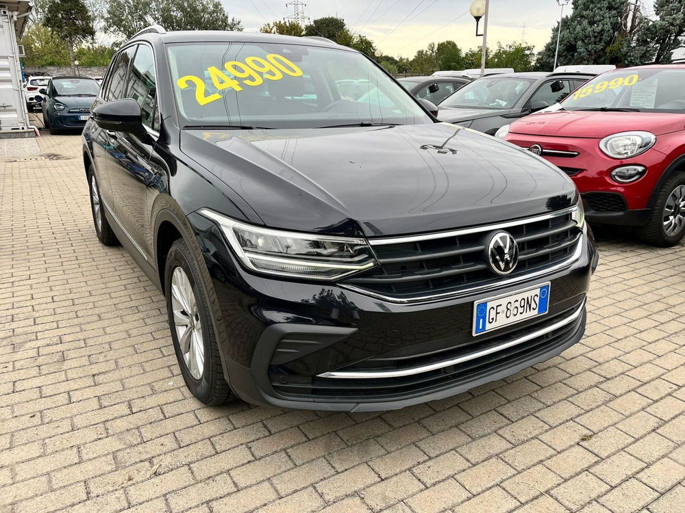 Volkswagen Tiguan usata a Milano (3)