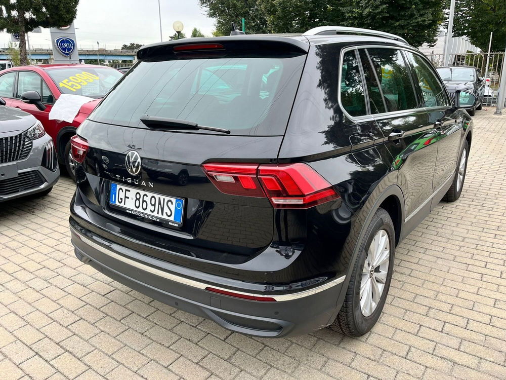 Volkswagen Tiguan usata a Milano (7)