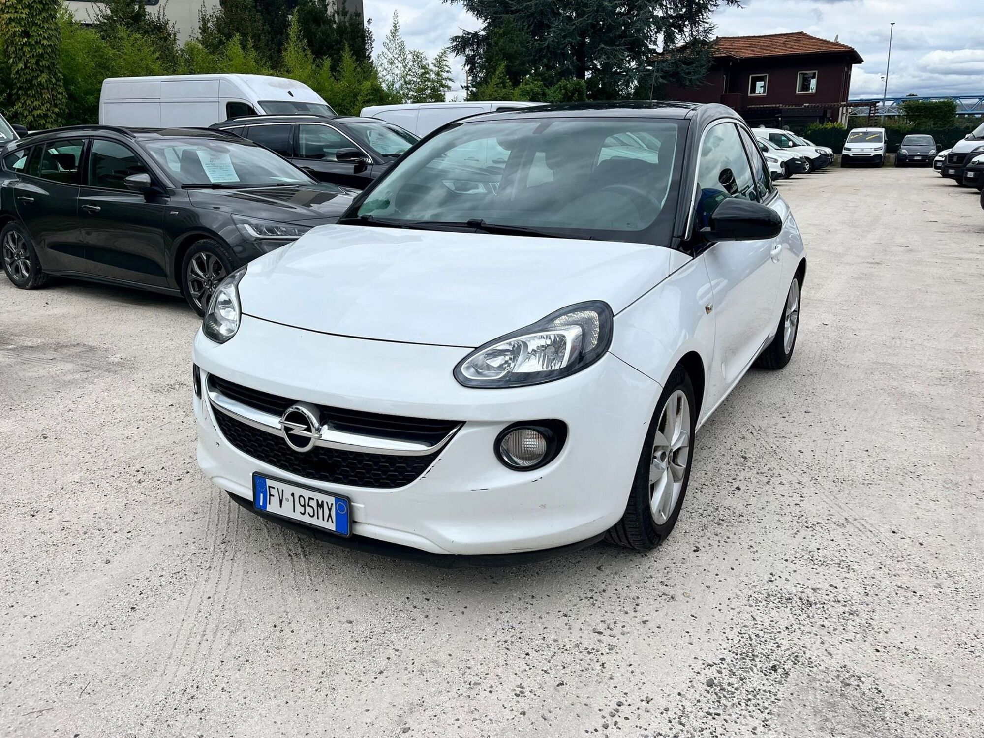 Opel Adam 1.2 70 CV Glam  del 2019 usata a Milano