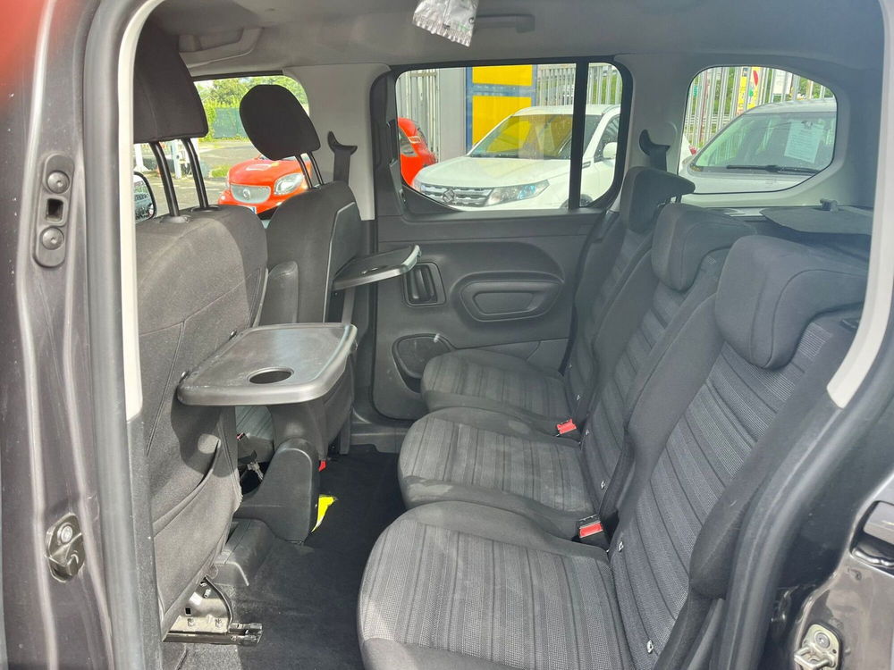 Opel Combo Life usata a Milano (15)