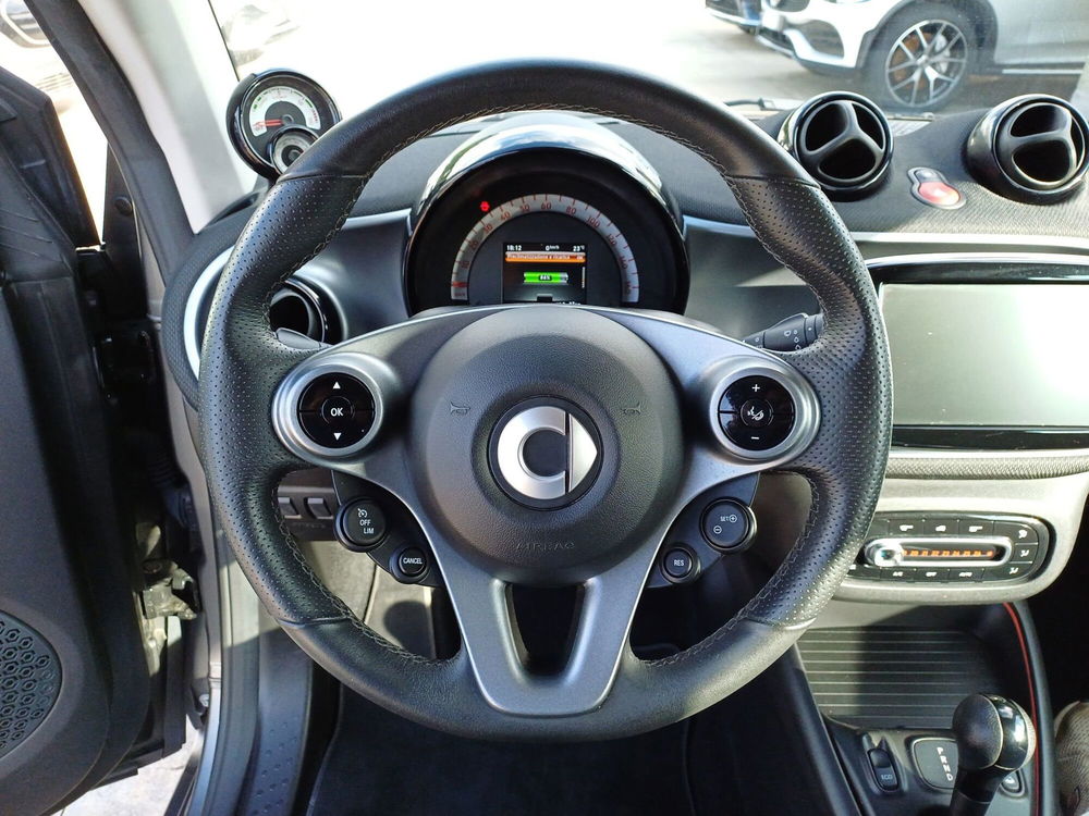 smart Fortwo Cabrio usata a Genova (15)