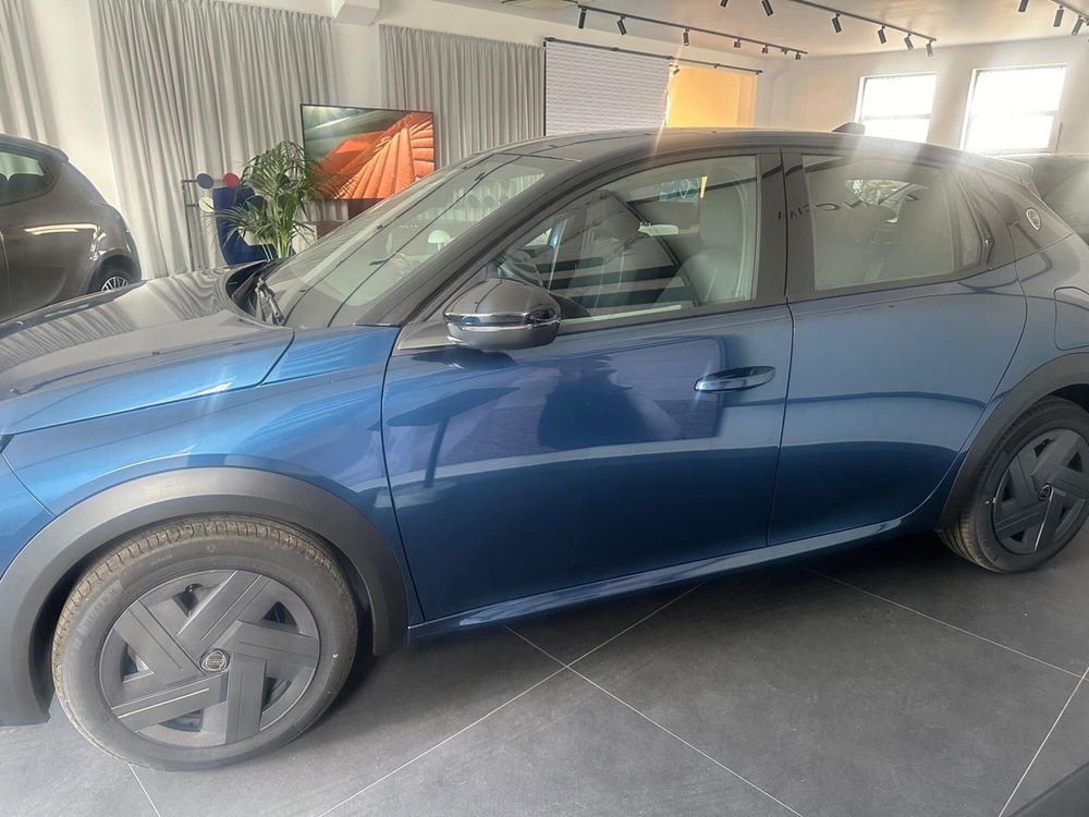 Lancia Ypsilon nuova a Benevento (4)