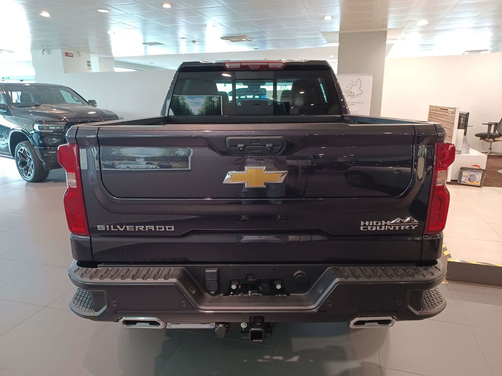 Chevrolet Silverado nuova a Asti (3)