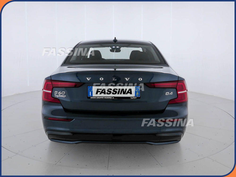 Volvo S60 nuova a Milano (5)