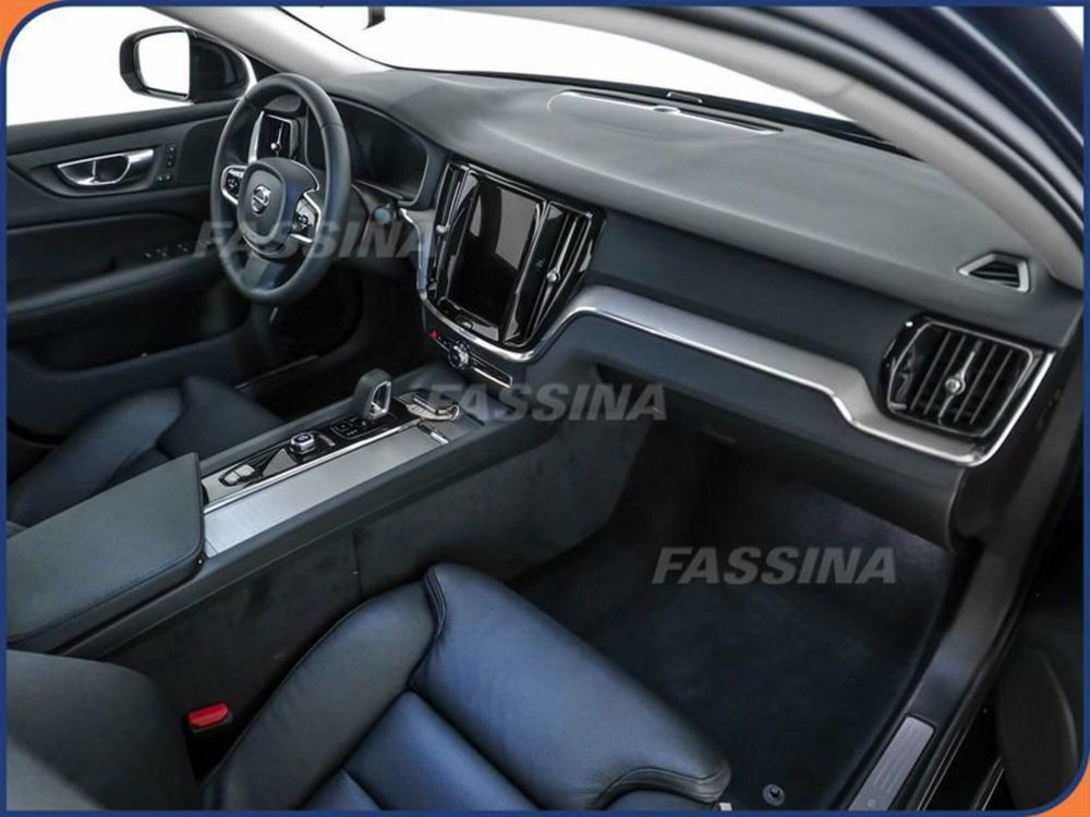 Volvo S60 nuova a Milano (14)