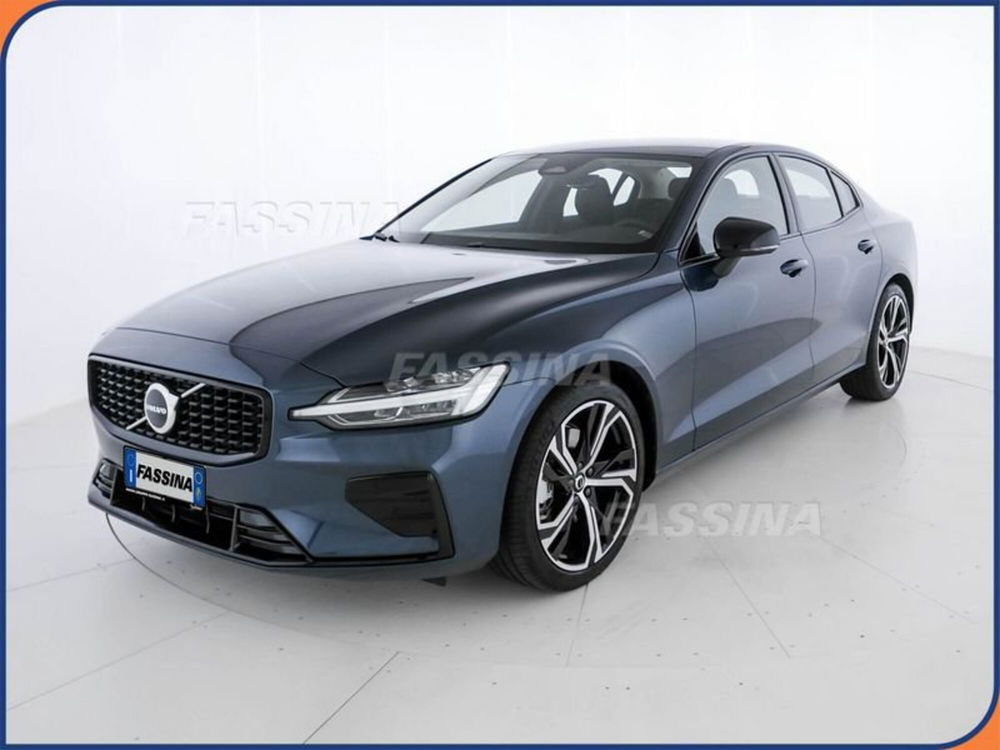 Volvo S60 nuova a Milano (3)