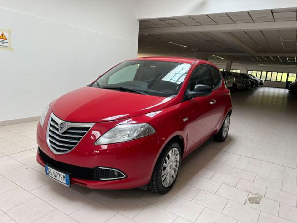 Lancia Ypsilon usata a Cuneo