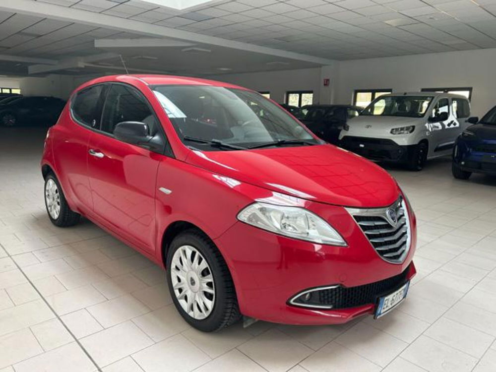 Lancia Ypsilon usata a Cuneo (3)