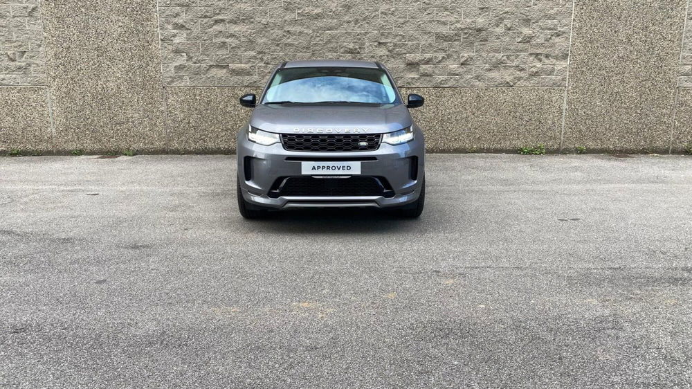 Land Rover Discovery Sport nuova a Bergamo (8)