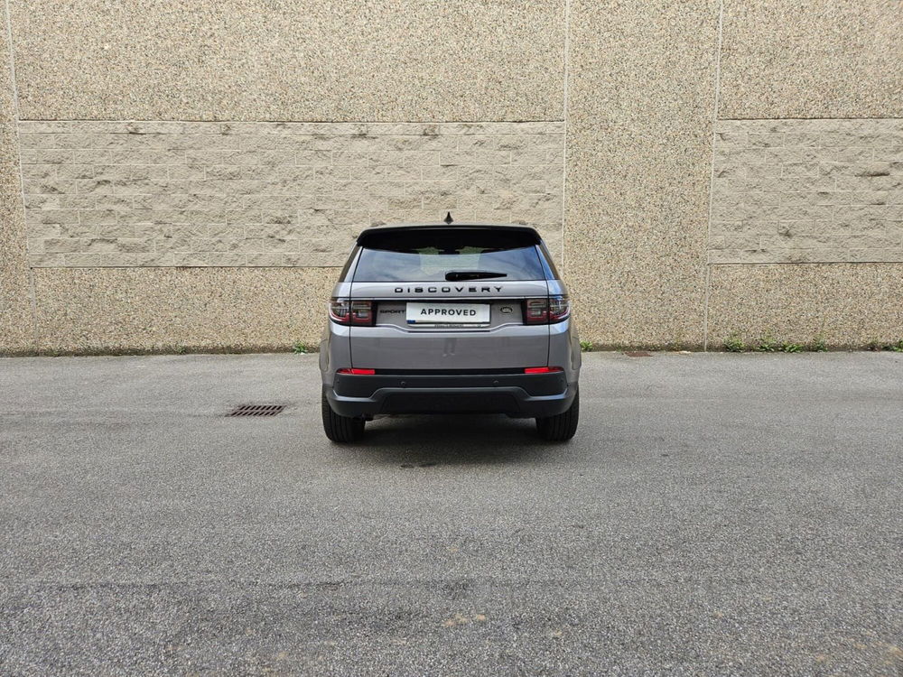 Land Rover Discovery Sport nuova a Bergamo (7)