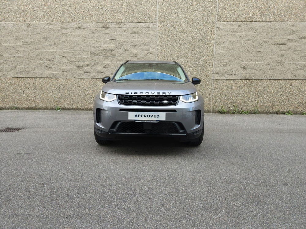 Land Rover Discovery Sport nuova a Bergamo (8)