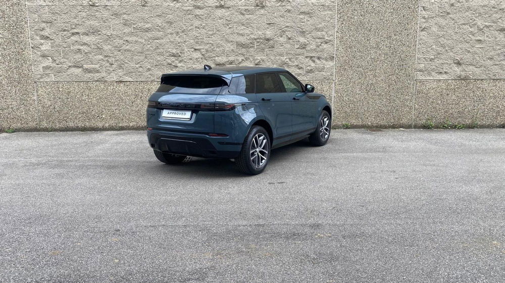 Land Rover Range Rover Evoque nuova a Bergamo (2)