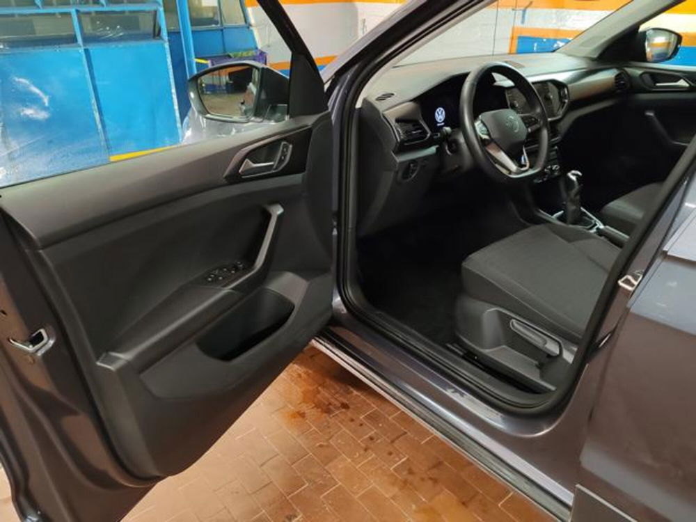 Volkswagen T-Cross usata a Torino (7)