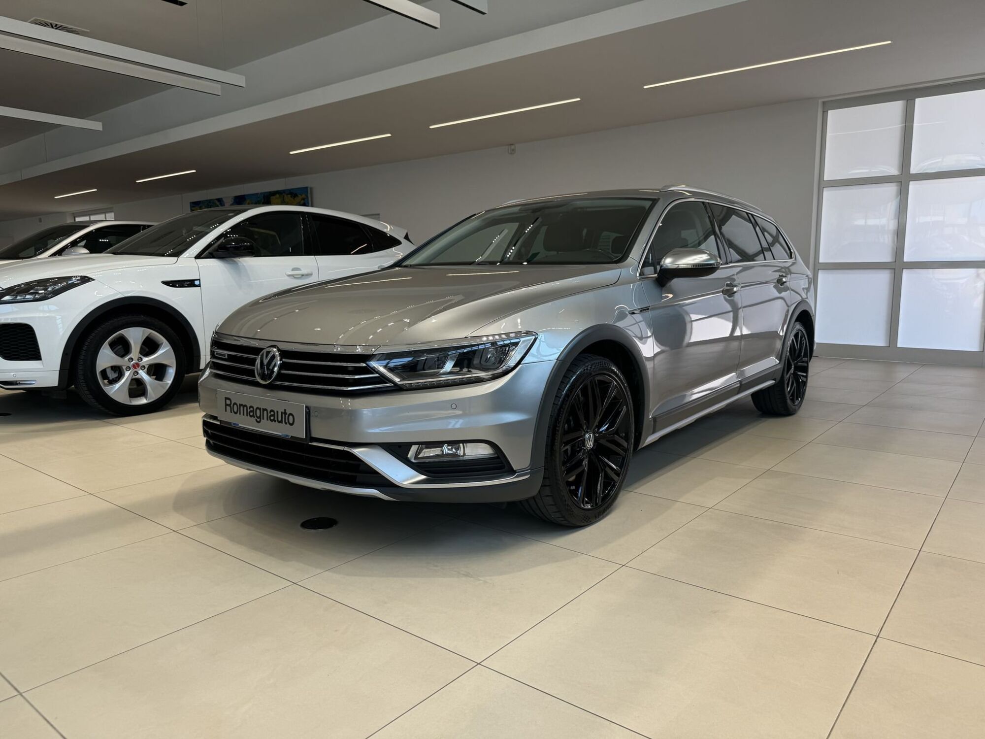 Volkswagen Passat Variant 2.0 BiTDI SCR 4MOTION DSG Executive BMT  del 2016 usata a Forli&#039;