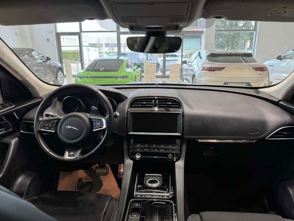 Jaguar F-Pace usata a Forlì-Cesena (10)