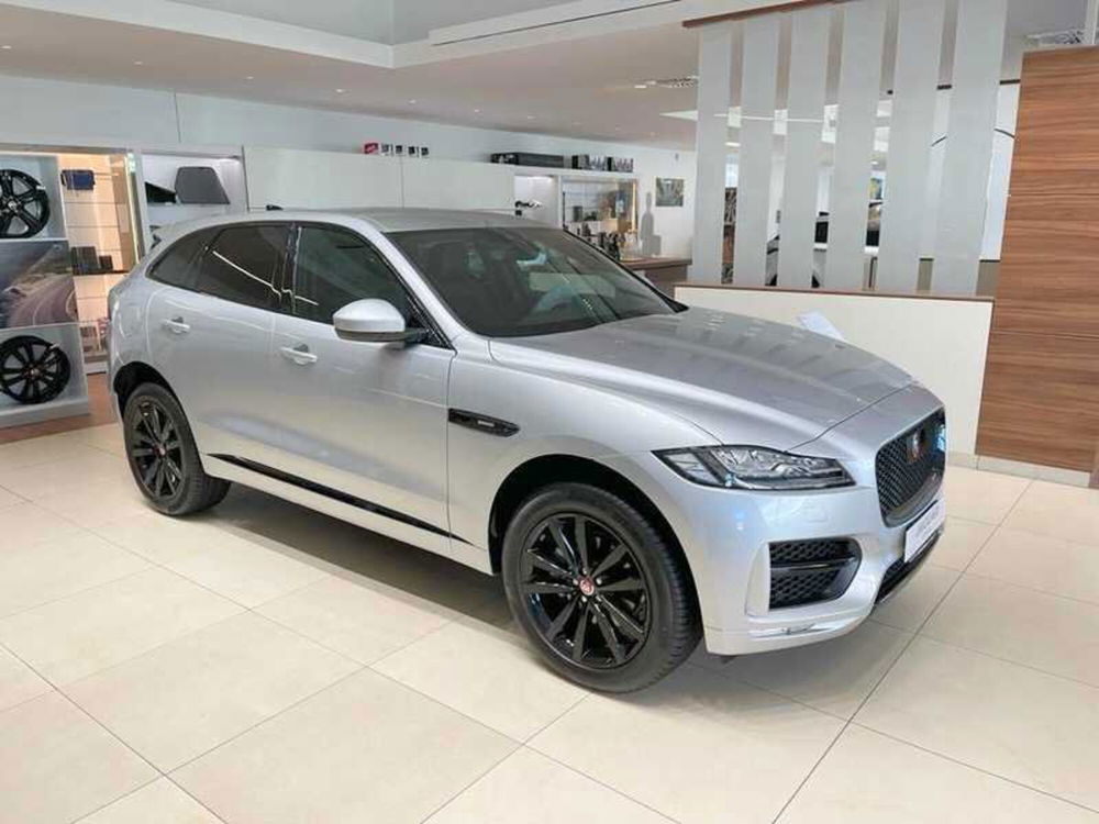 Jaguar F-Pace nuova a Forlì-Cesena