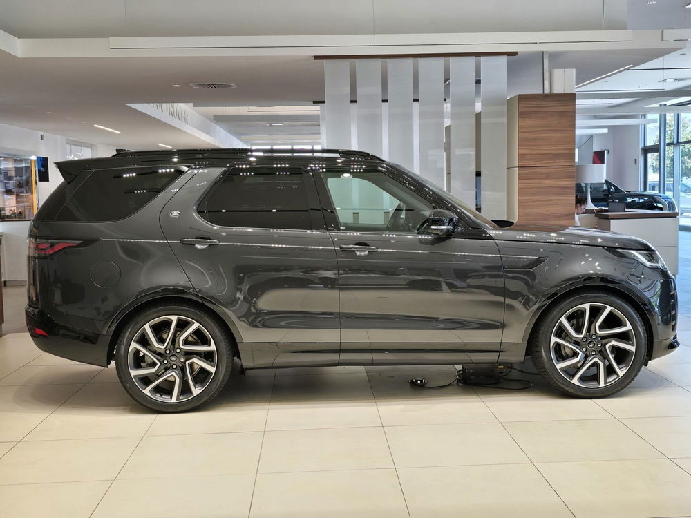 Land Rover Discovery nuova a Forlì-Cesena (4)