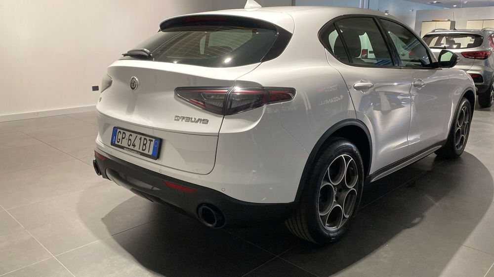 Alfa Romeo Stelvio usata a Bergamo (4)