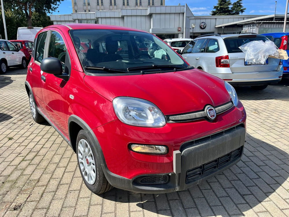 Fiat Panda Cross nuova a Milano (2)