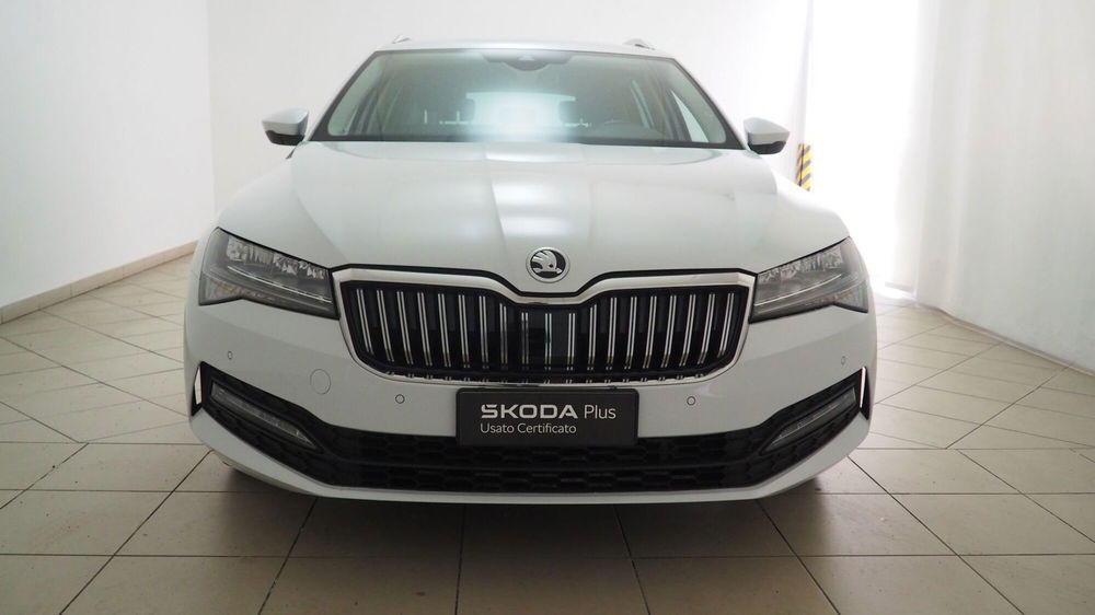 Skoda Superb Station Wagon usata a Torino (2)