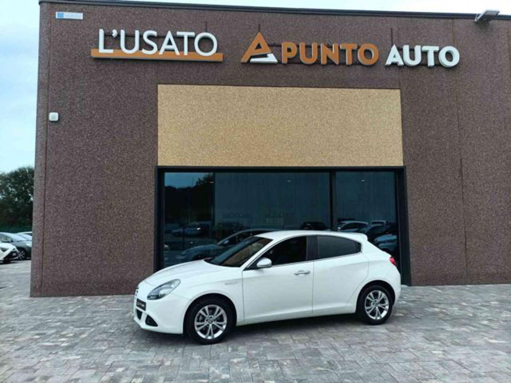 Alfa Romeo Giulietta usata a Ancona (3)