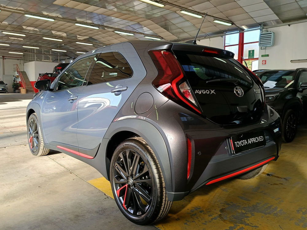 Toyota Aygo X nuova a Monza e Brianza (4)